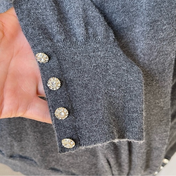 Chico’s Women’s Cashmere Blend Wrap Front Sweater Size 1 Regular Size M  Grey - Picture 9 of 12